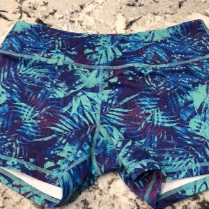 Born Primative Booty Short Size M